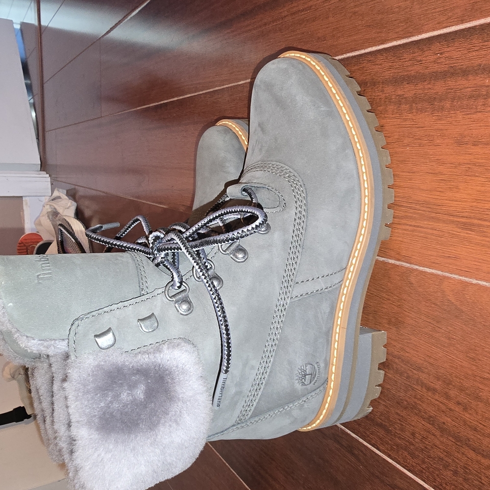 Timberland Women's Gray Winter Boots - Picture 3 of 6